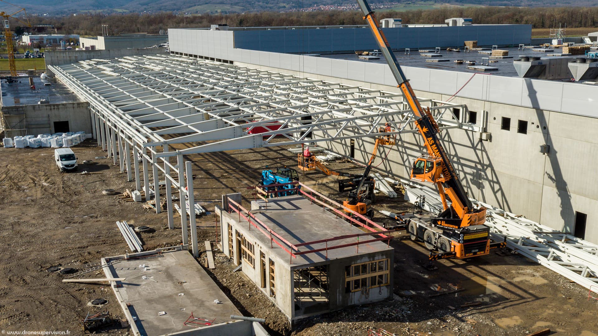 Drone Supervision DJI_0011